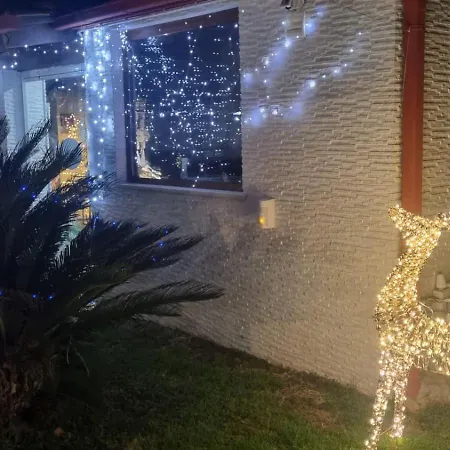 La Casa Dell'artista Couette-café Ardea